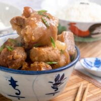 南乳燜豬腳 Braised Pork Leg with Red Bean Curd