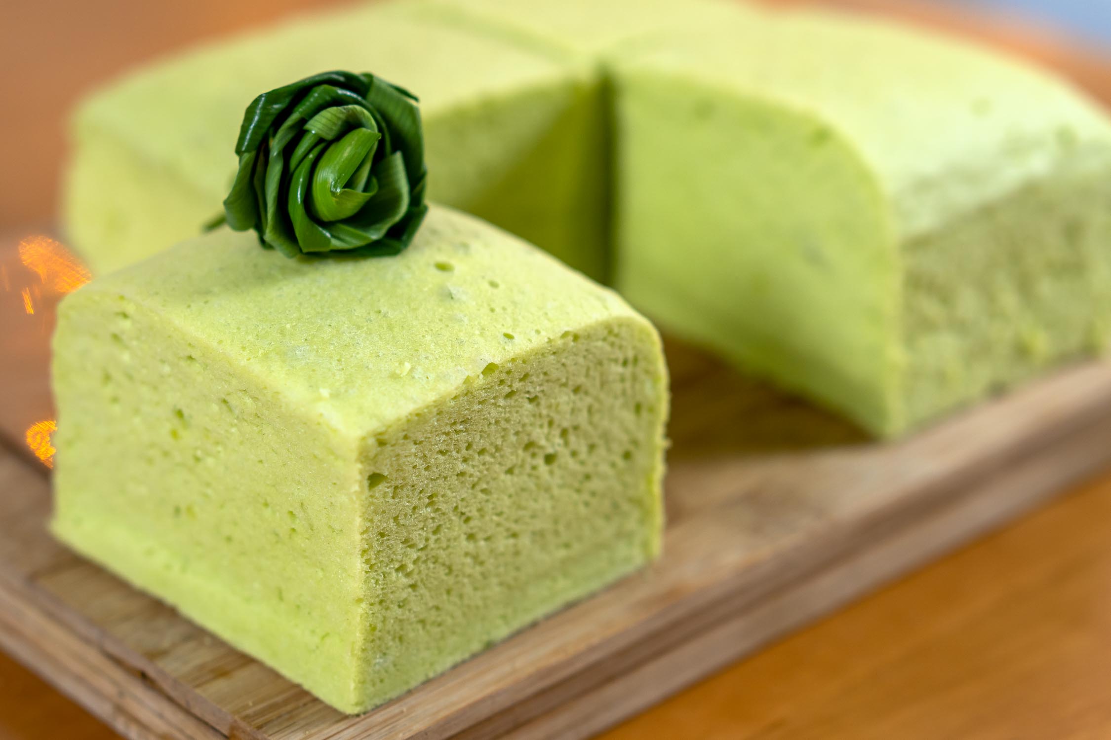 Vietnamese Steamed Layer Cake with Pandan and Mung Bean Paste (Banh Da Lon)  — Vicky Pham