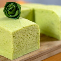 Steamed Pandan Sponge Cake 蒸香兰海绵蛋糕