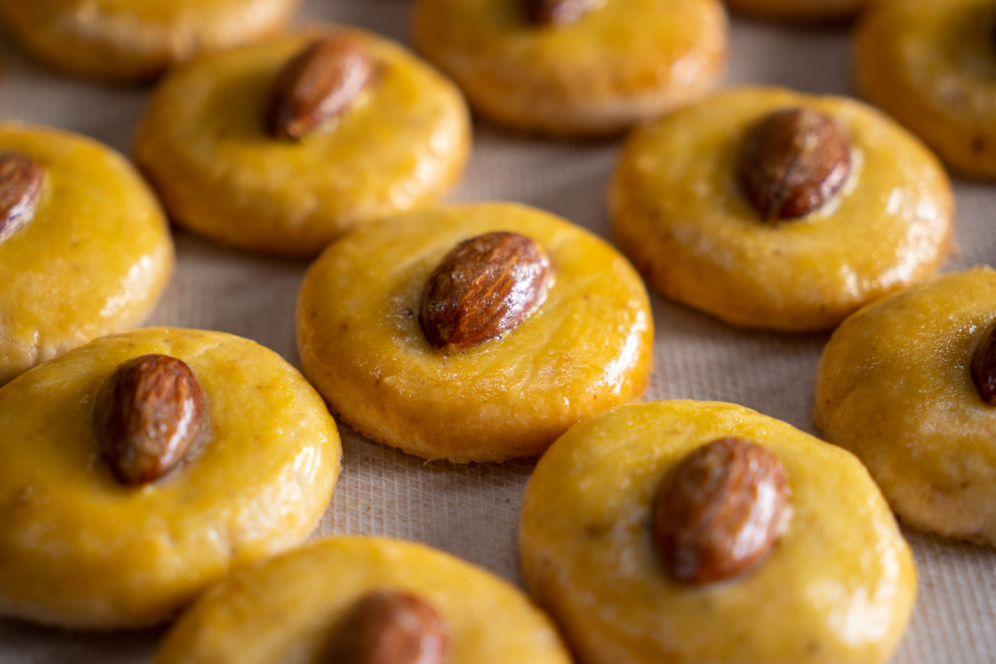 Almond Cookies | Easy & Yummy CNY Cookies - My Lovely Recipes