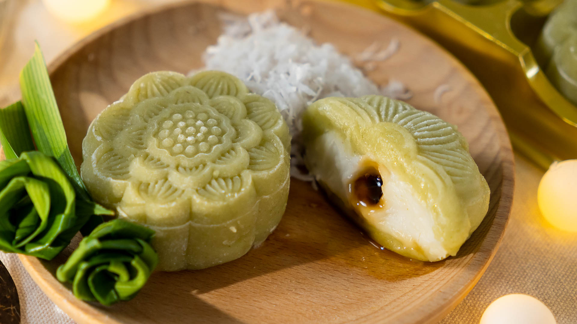 椰丝球冰皮月饼