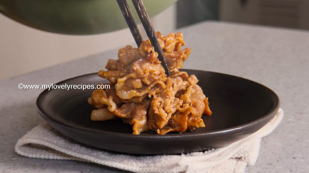 Korean Spicy Pan-Fried Pork 韩式辣酱煎肉
